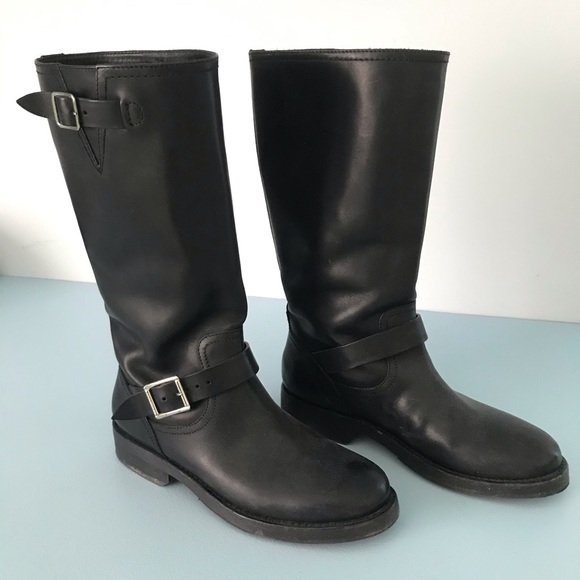 Burberry black leather boots. Size 5 - Picture 3 of 5